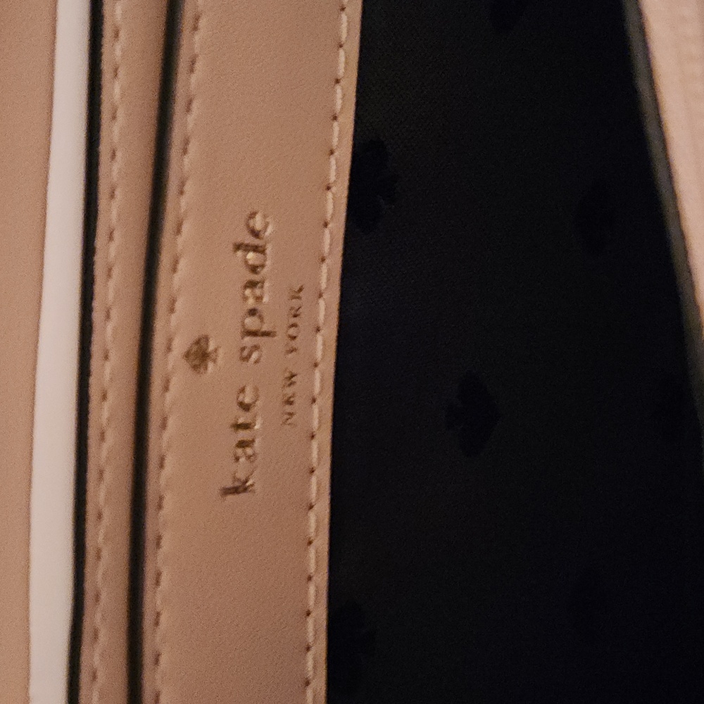 Kate Spade NWT Black and Tan Zip Wallet - Picture 7 of 10
